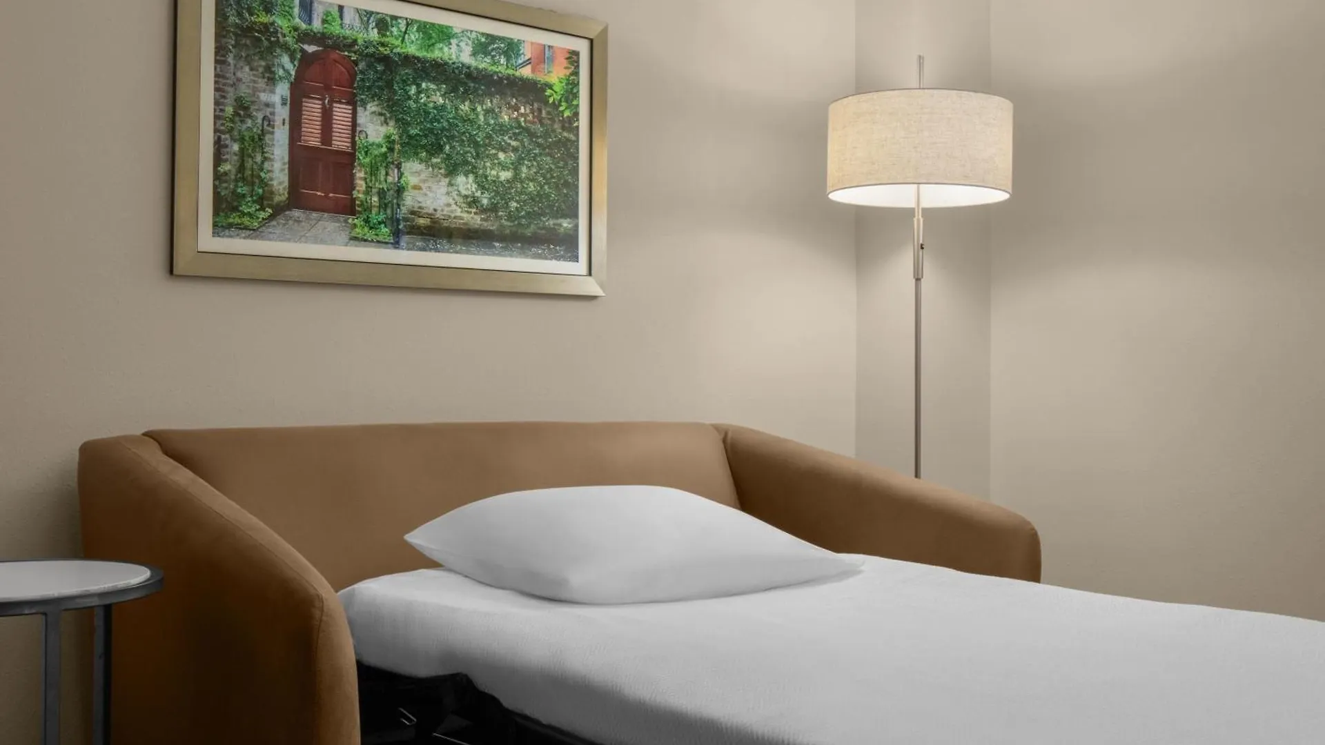 Fairfield Inn & Suites By Marriott Savannah Downtown Historic District